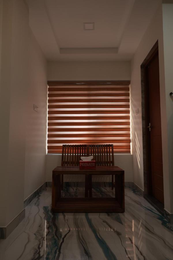 Delano Residency Hotel Kaliyal Exterior foto