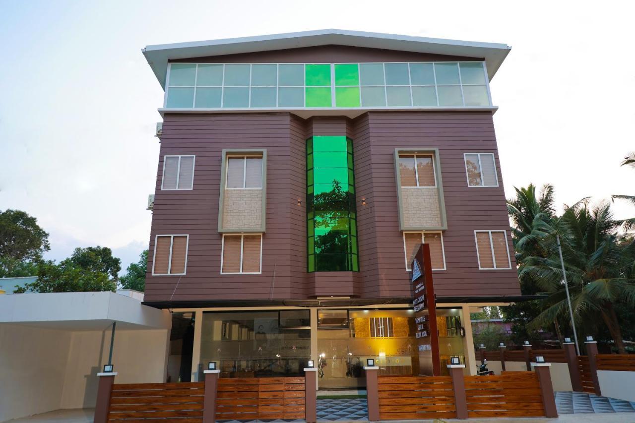Delano Residency Hotel Kaliyal Exterior foto